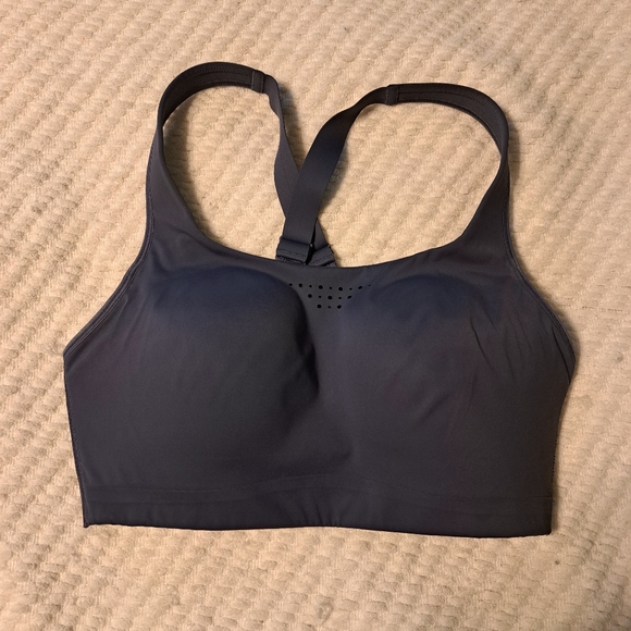 Athleta Sports Bra - Picture 5 of 9